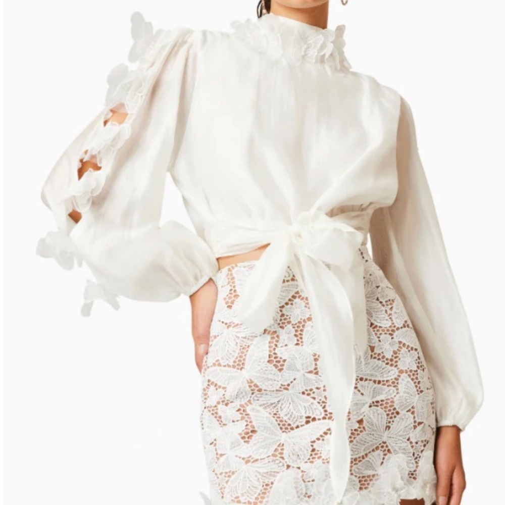 NWT Elliatt White Orkney Top with Butterfly Pearl Detail Size XS